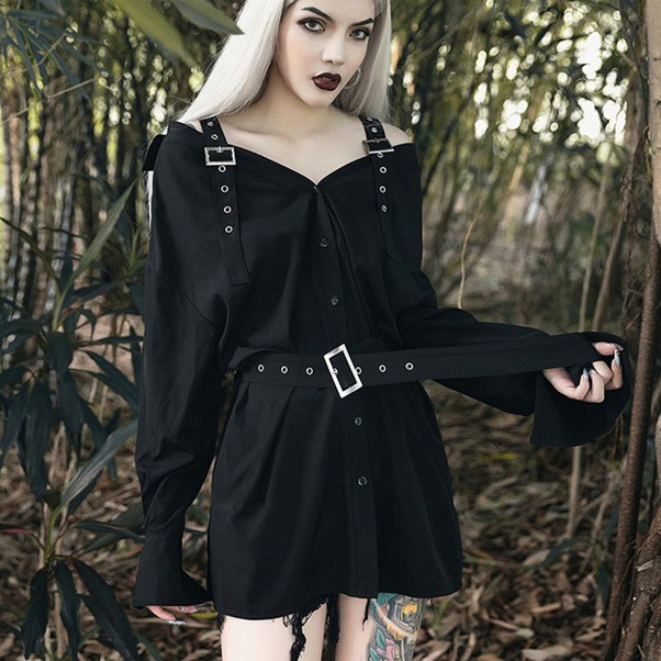 women-gothic-clothing-gothicattitude1