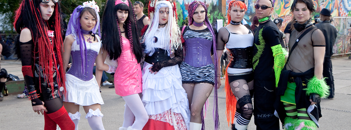 women-gothic-clothing (1)